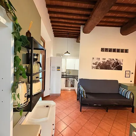 Apartment Casazappa - In Centro A Piedi, Parcheggio E Giardino Privato