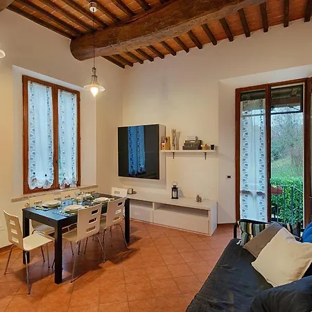 Casazappa - In Centro A Piedi, Parcheggio E Giardino Privato Apartment