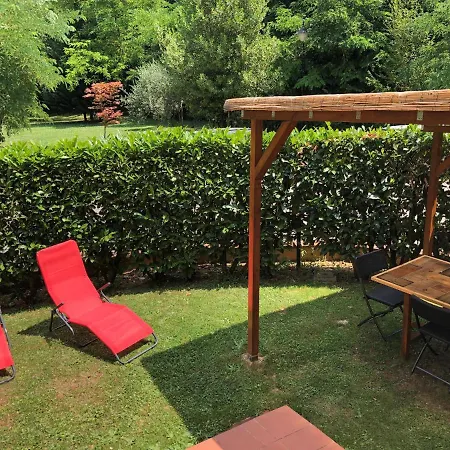 Casazappa - In Centro A Piedi, Parcheggio E Giardino Privato Lejlighed *