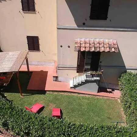 Casazappa - In Centro A Piedi, Parcheggio E Giardino Privato アパート *